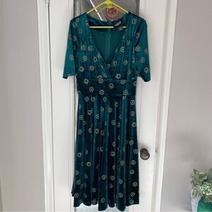 Collectif ModCloth green velvet Midi swing Dress